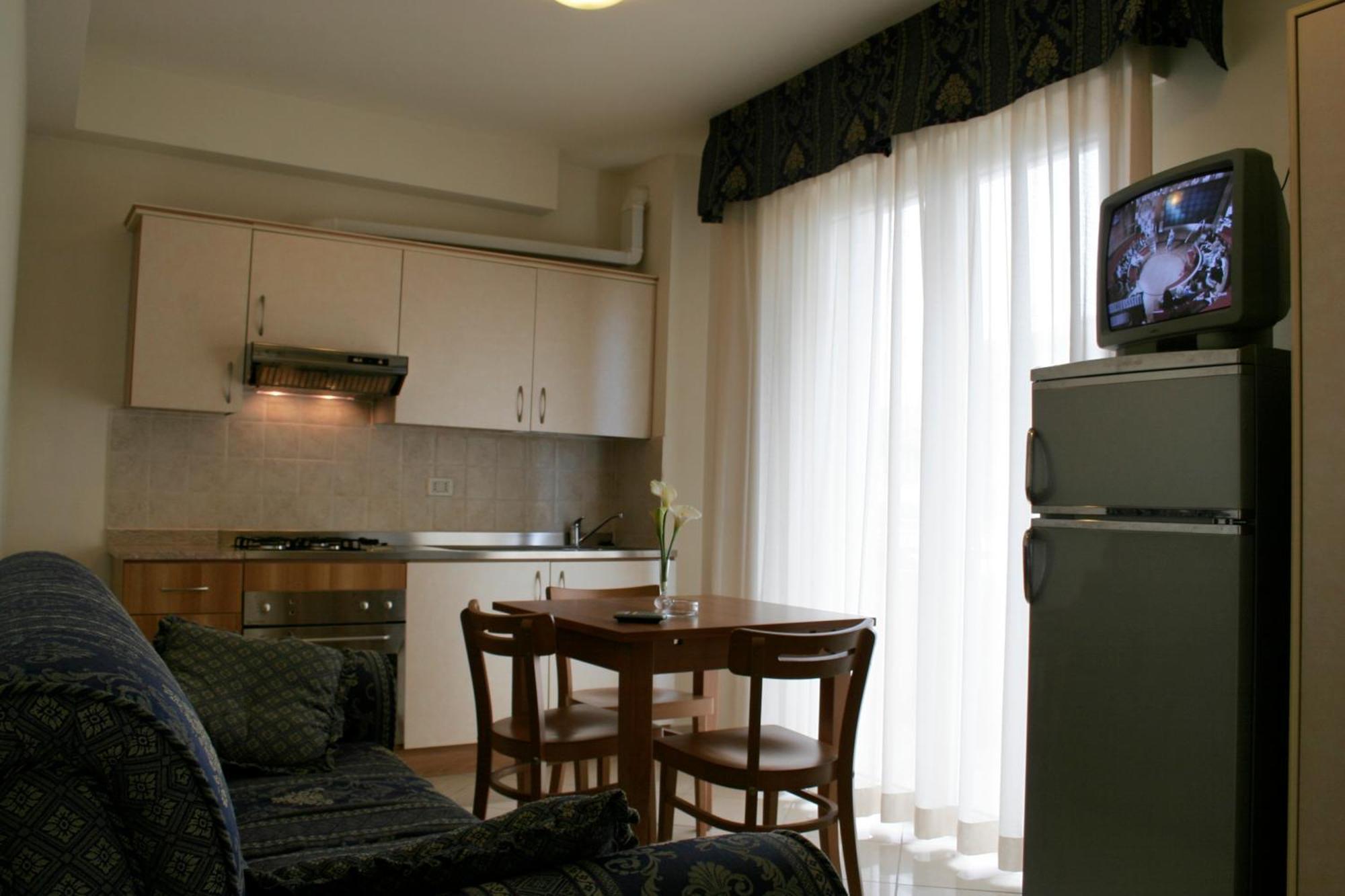 Residence Olimpo Ρίμινι Εξωτερικό φωτογραφία